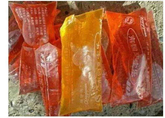 Небольшая вертикальная машина упаковки мешка еды СУС304