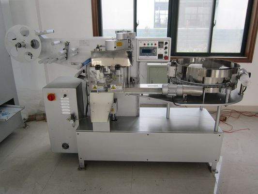 Полноавтоматическая небольшая машина упаковки конфеты леденца на палочке